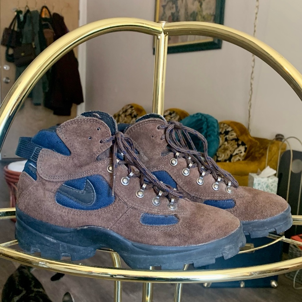 Vintage 80s/90s Nike Air ACG Hiking Boots